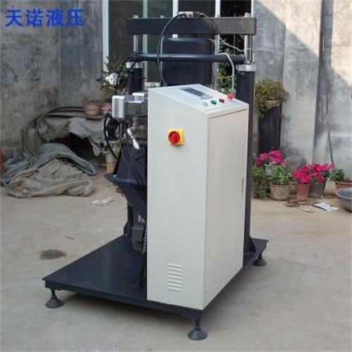 打膠機(jī)設(shè)計到制作再到出售整個的相關(guān)步驟